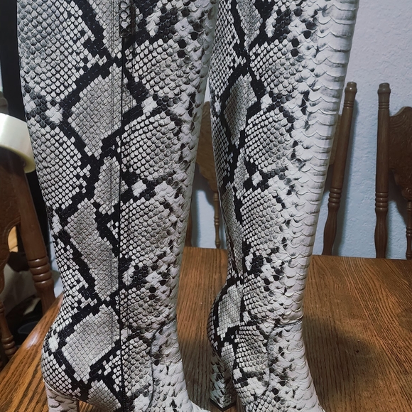 Carly Python Embossed Leather Boot - Picture 4 of 12